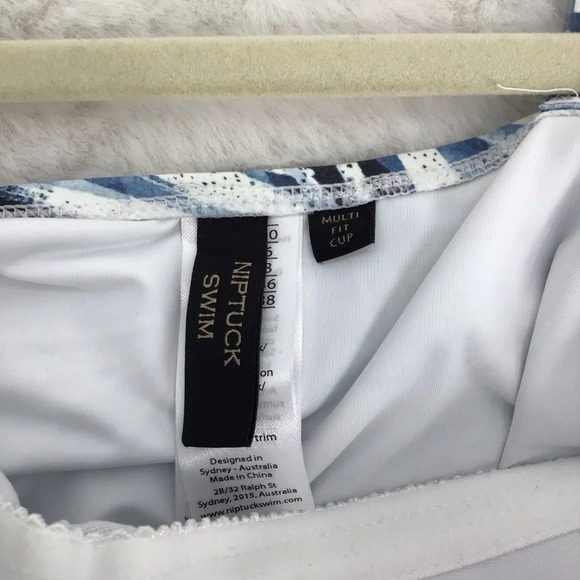 Nip Tuck Women’s One Piece Blue Floral Palms Slimming Swimsuit NWT Size 6 - Picture 10 of 10